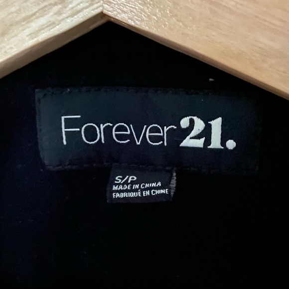 Forever 21 Woman's Button-Up Jacket Size Small - Picture 3 of 5